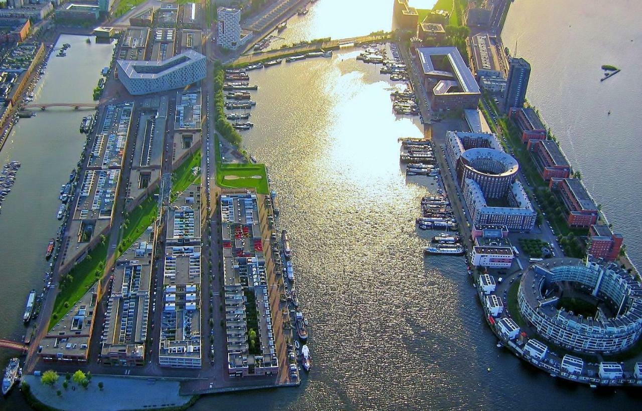 设备齐全客房民宿 - 距离中​​央车站15分钟 阿姆斯特丹 外观 照片